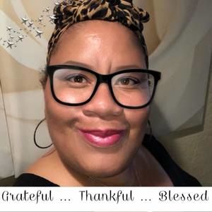 Meet your Posher, Yolanda